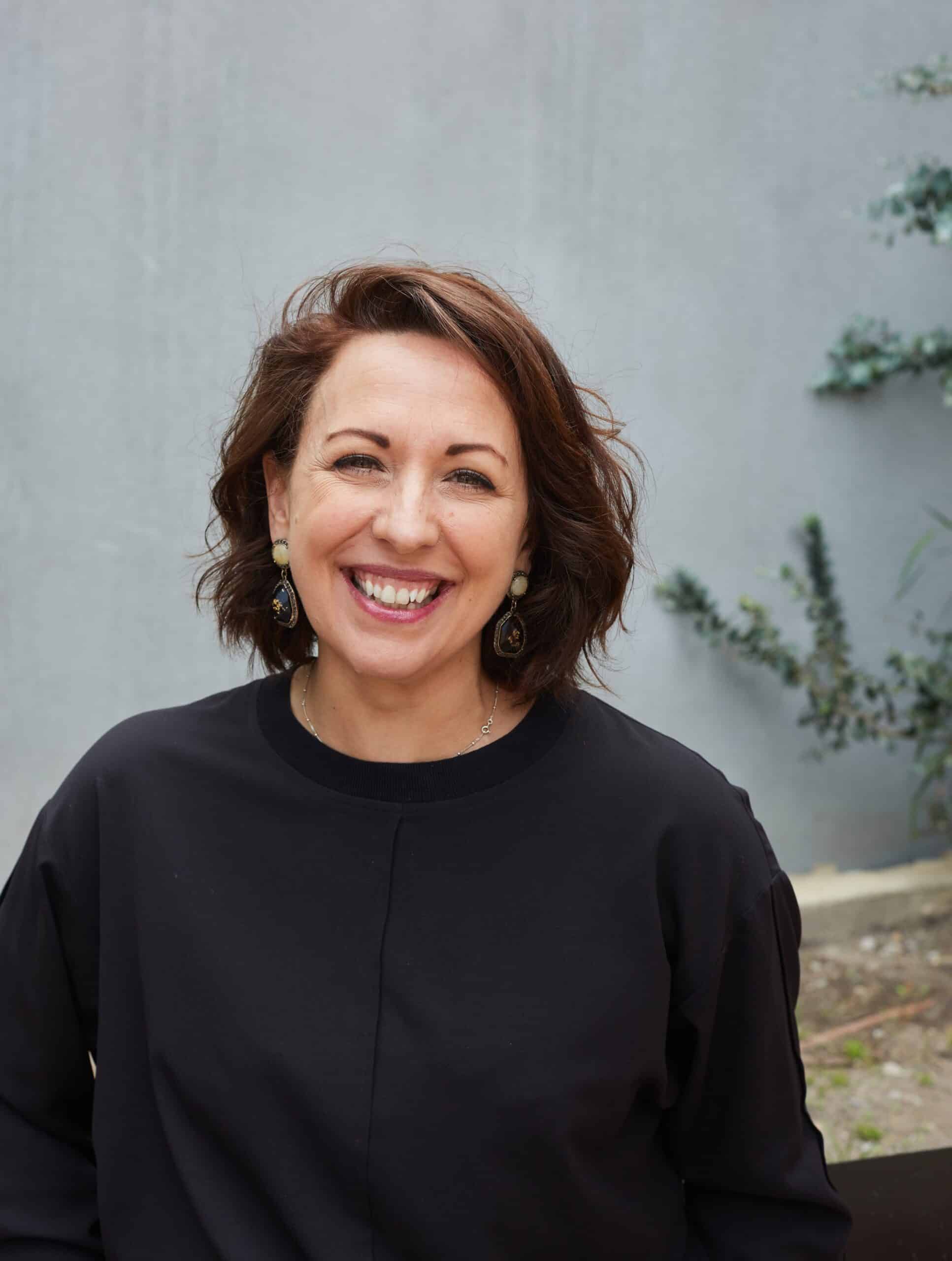 Suze-min photo of Suzane Hewitt, senior manager of client services at jobsbank