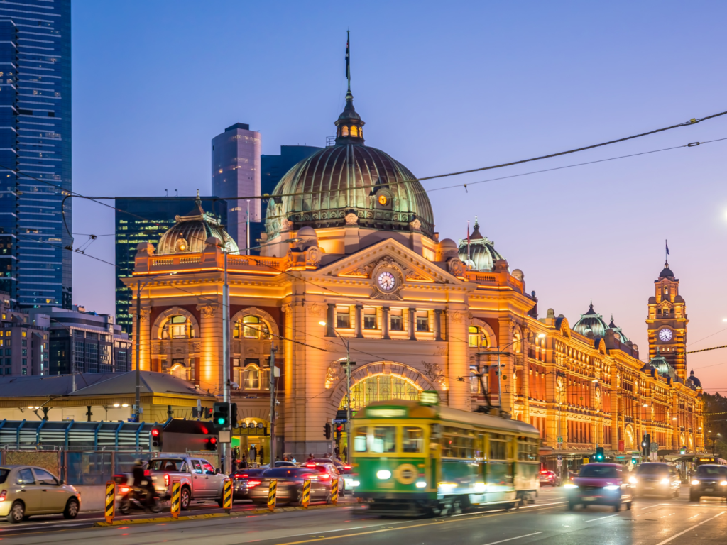 Flinders st station in melbourne